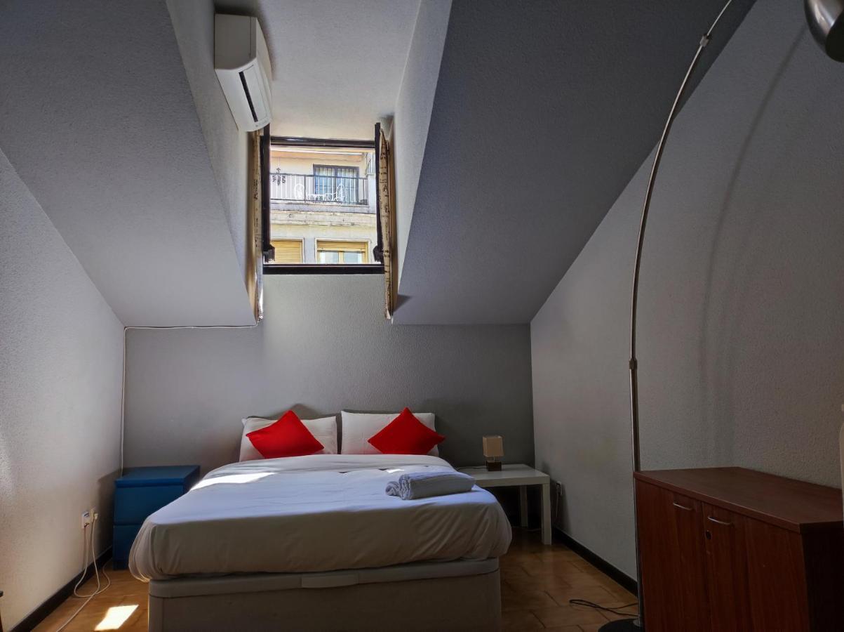 Aparment Puerta De Sol Apartman Madrid Kültér fotó